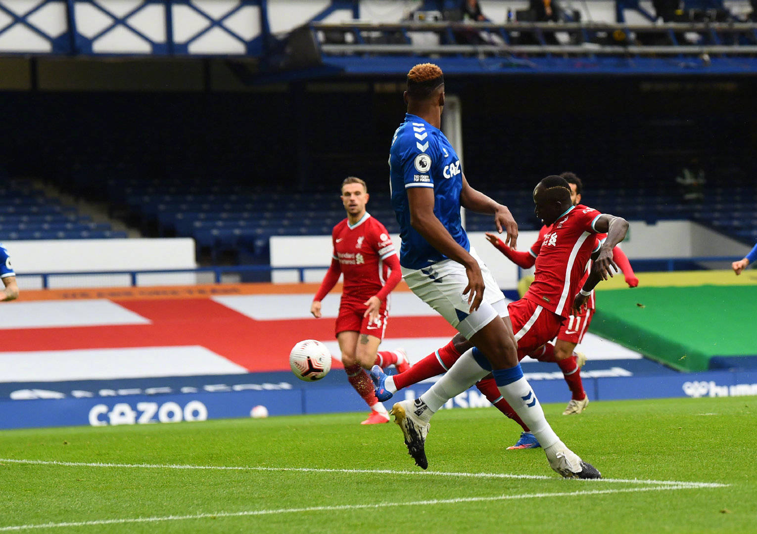 巨大關注 巨大關注